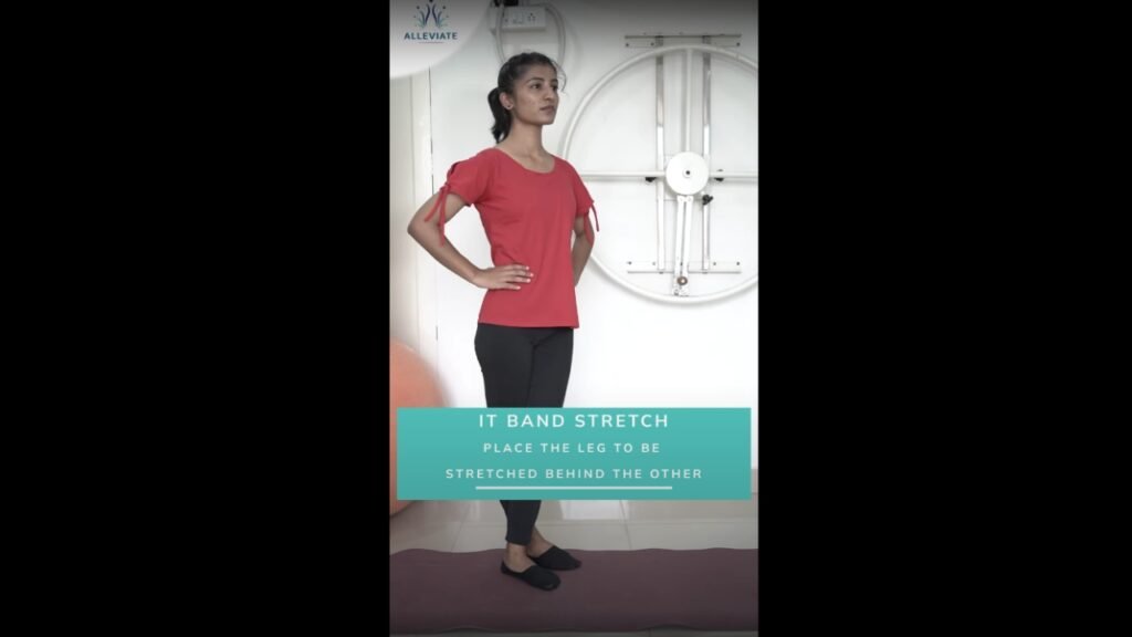 6 Best IT Band Stretches to Relieve Knee and Hip Pain